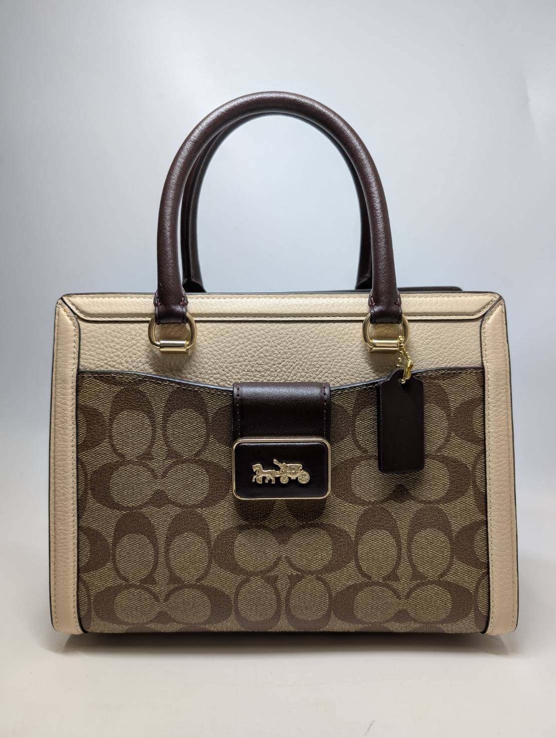 COACH ショルダーバッグをお買取りさせていただきました(^^♪